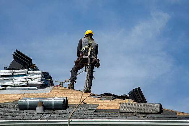 Professional Roof Installation technician working in Niagara, WI